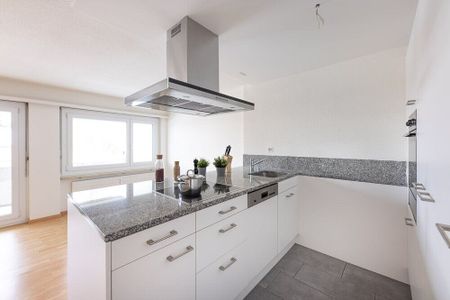 A happy apartment start - Photo 3