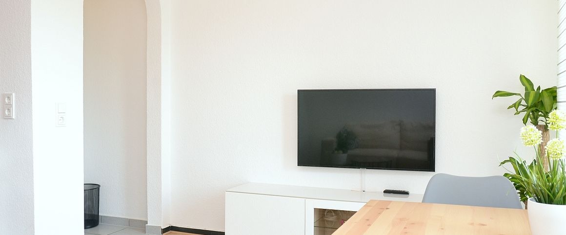 Miete inkl. Nebenkosten: 1.450 € pro Monat, plus Strom, inkl. Heizung - Photo 1