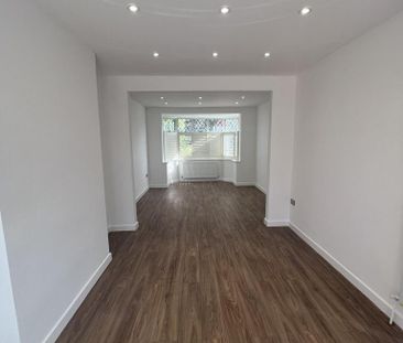 4 bedroom semi-detached house to rent - Photo 1