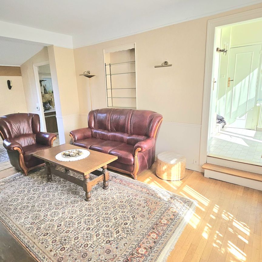 Location Appartement 3 pièces 74m² VERSAILLES 78000 - Photo 1