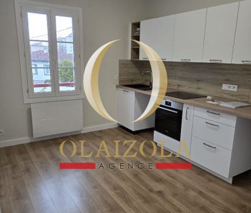 Location Appartement 2 pièces 43m² - Photo 4