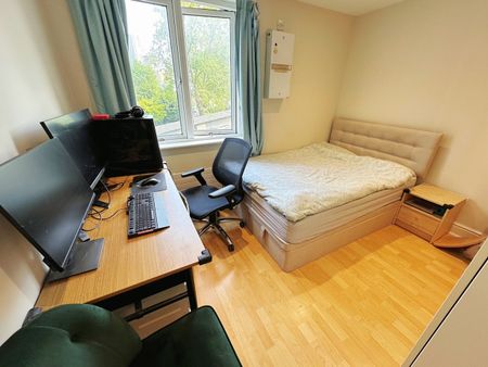 2 Bed Flat, Edison Building, E14 - Photo 3