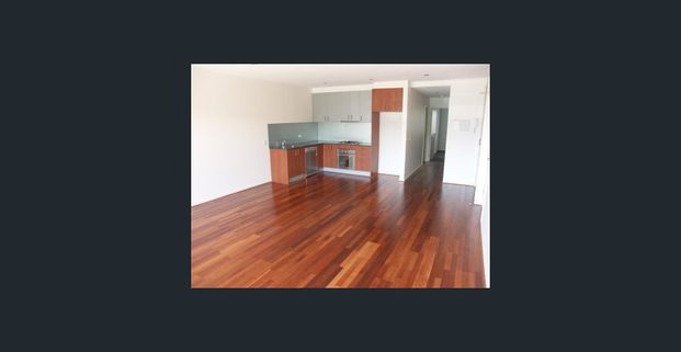 Transport and amenities at your door - Photo 1