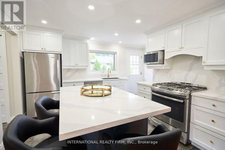 For Lease - 2292 Devon Road, Oakville, Ontario - Photo 4