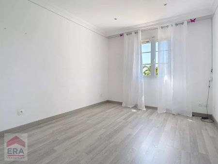 A louer Villa type 8 Marseille 13013 St Mitre Chateau Gombert 6 chambres piscine terrain - Photo 3