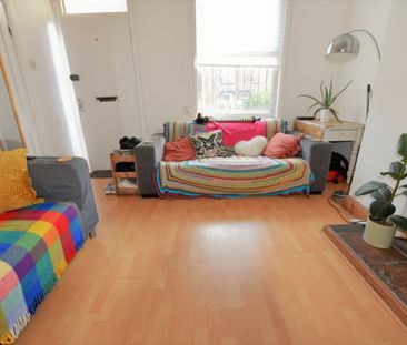 3 bedroom House in Beechwood Avenue, Leeds - Photo 5