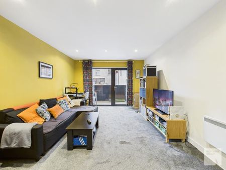 1 bedroom apartment to rent - Photo 2