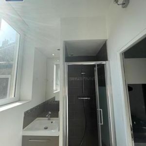 Location Appartement 1 pièce 22m² LILLE 59000 - Photo 2