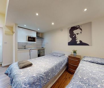 Studio to rent - Photo 3