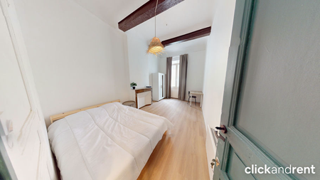 Une belle chambre est disponible dans une colocation à Marseille ! - Photo 2