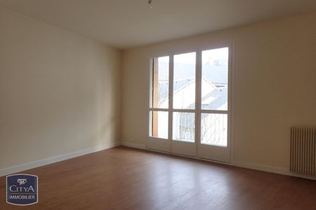 Location Appartement 2 pièces 45m² CHAMBERY 73000 - Photo 2