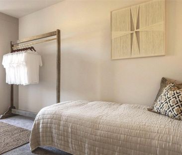 3 bedroom terraced house to rent - Photo 6