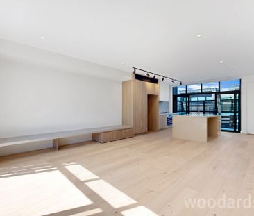 Unrivalled Luxury and Contemporary Elegance with this 3-bedroom Arc... - Photo 2