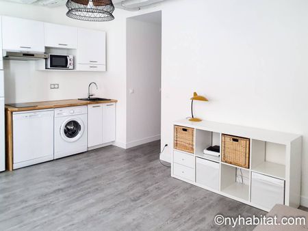 Logement à Paris, Location meublée - Photo 5