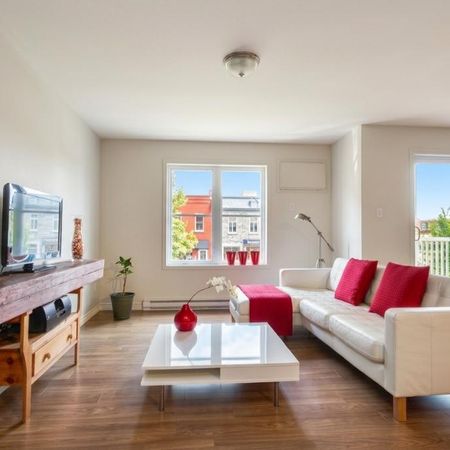 Modern 4 1/2 Brossard Apartment - Photo 4