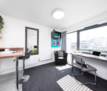 Silver Studio - Photo 2