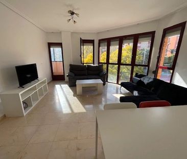 Piso de alquiler en Calle Doctor Ángel Pascual Megía, Garbinet - Pa... - Photo 2