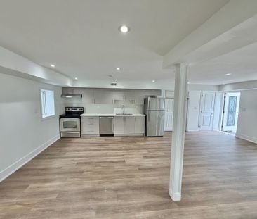 For Lease - 34 Main Street Unit# 4, Newmarket, Ontario - Photo 3