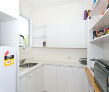 Lovely one bedroom unit - Photo 2