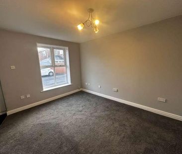 Buckingham Grove, Grimsby, DN33 - Photo 3