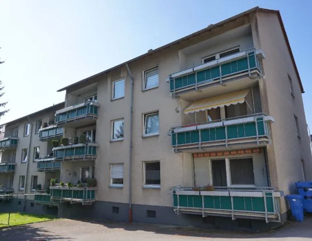 Klassische 3-Zimmer-Wohnung mit Loggia in zentraler Lage von Leverkusen-Schlebusch! - Photo 1