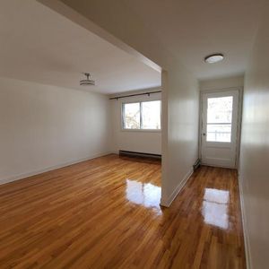 5 1/2 - Montréal (Nouveau-Rosemont) - 1 860 $/mois - Photo 2
