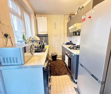 2 bedroom maisonette to rent - Photo 2