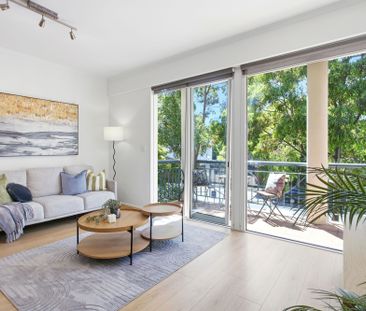 Quiet, Leafy Living in The Arts Precinct - Photo 1