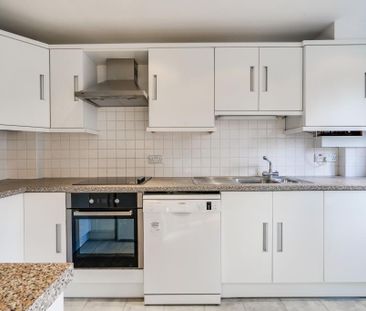 3 bedroom end of terrace house to rent - Photo 5