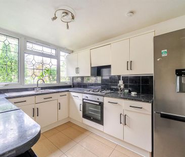 3 bedroom terraced house to rent - Photo 6