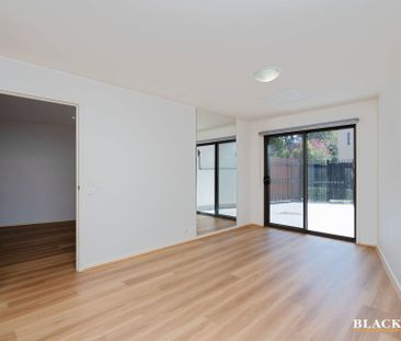 60/39 Jerrabomberra Avenue, Narrabundah ACT 2604 - Apartment For Re... - Photo 1