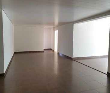 Appartement de 4,5 pièces au 1er étage - Photo 2