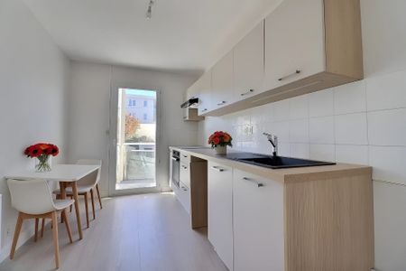 Location Appartement 5 pièces 99m² CHAMALIERES 63400 - Photo 5