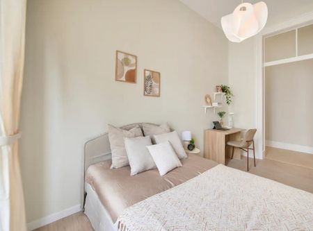 Largo Vitorino Damásio, Lisbon, Lisbon 1200-872 - Photo 4