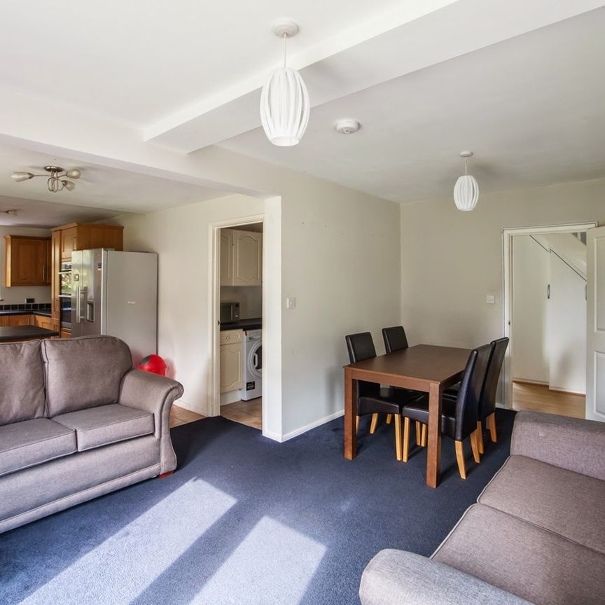 5 Bed End Terrace, Orlescote Road, CV4 - Photo 1