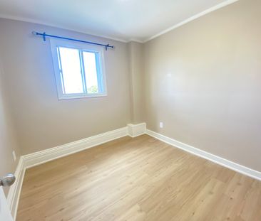 For Lease - 32 Front Street, Thorold, Ontario - Photo 4