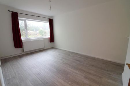 2 Bedroom Maisonette To Rent - Photo 3