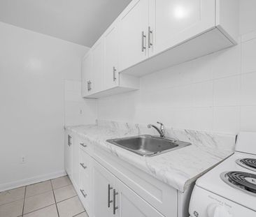 For Lease - 4 Hill Heights Road Unit# 106, Toronto, Ontario - Photo 2