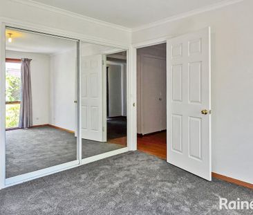 Spacious Family Home in Quiet Cul-de-Sac Location - Photo 4