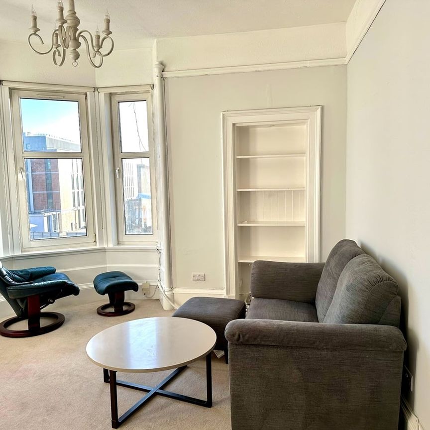 2 Bed Flat, Lawrence Street, G11 - Photo 1