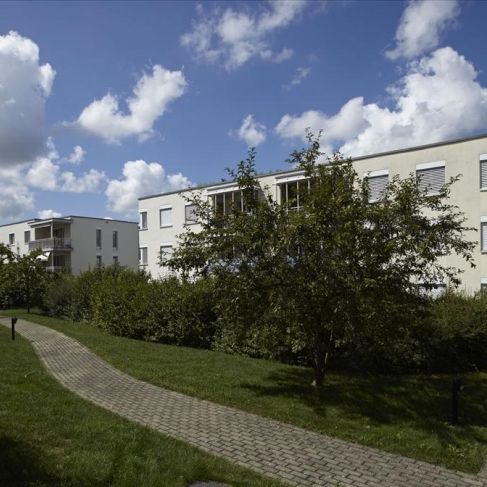 Grand appartement de 2,5 pièces dans un endroit calme - Foto 1