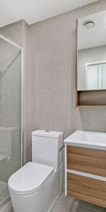 Near New Modern Apartment - Photo 4