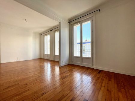 Location Appartement 5 pièces 102m² BREST 29200 - Photo 4