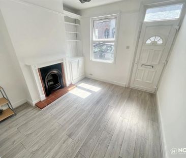 2 Bed Terraced House, Cowper Street, LU1 - Photo 1