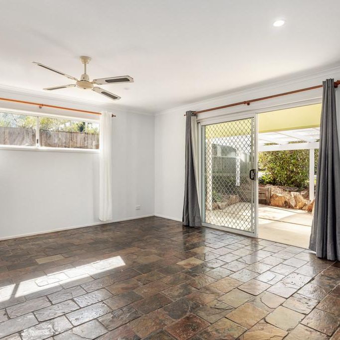 Spacious Three-Bedroom Home with Powered Shed - Photo 1