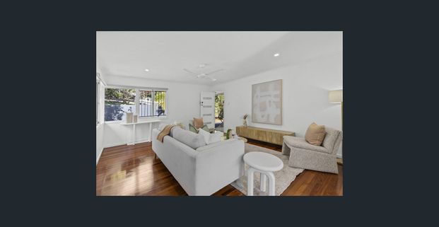 Comfortable Family Living in a Quiet Mitchelton Location - Photo 1