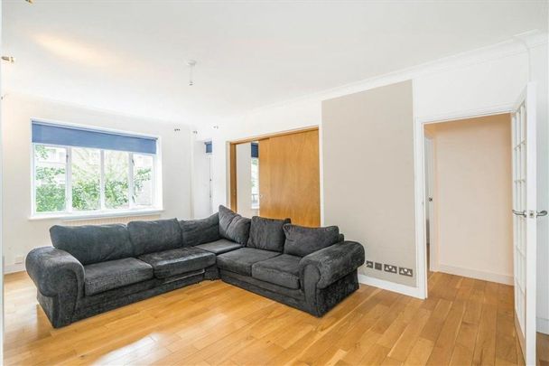 Lancaster Terrace, Hyde Park, W2 - Photo 1