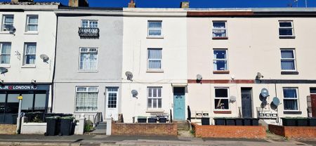 2 bedroom apartment to rent - Photo 4