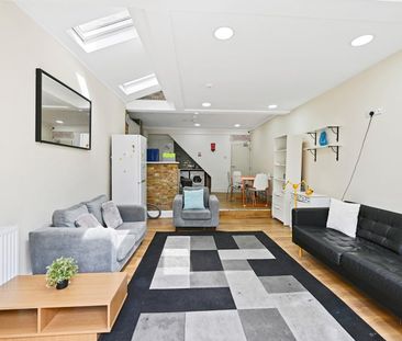 4 Bed Terraced House, Chingford Road, E17 - Photo 3