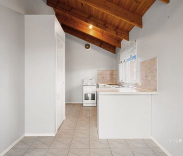Comfortable Family Living - Photo 6